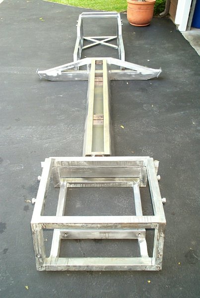 Chassis, front view.