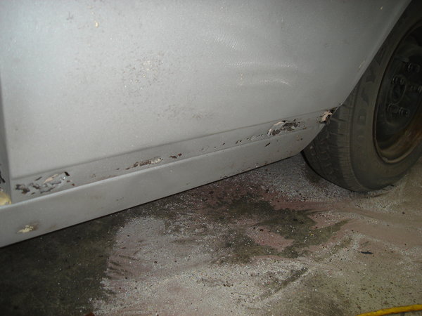 Strip prep blasting and body panels (36).JPG