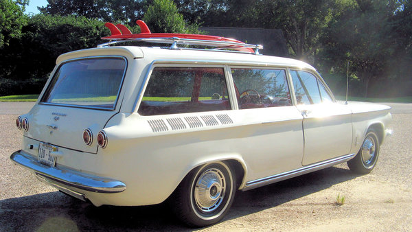 1962 Chevrolet Corvair Monza Lakewood 2-Door (1).jpg