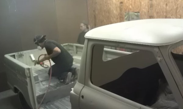 Spraying the sealer