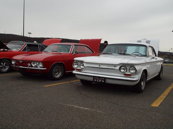 The white car is an &quot;early&quot; body style, while the red car is a late.. The late looks quite similar to a Camaro :)