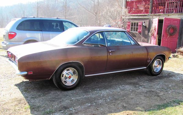 Corvair rt my new wheels.jpg