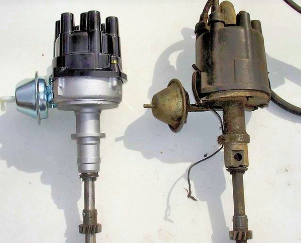 New (1962-69) and Old (1960-61) Corvair Distributors