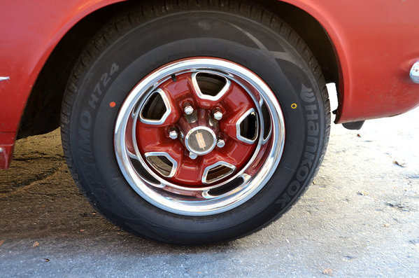 corvair wheel close up.jpg