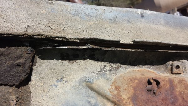 Only three spot welds along this seam of the &quot;frame&quot; rail...???
