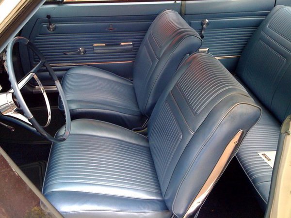 corvairinside.jpg