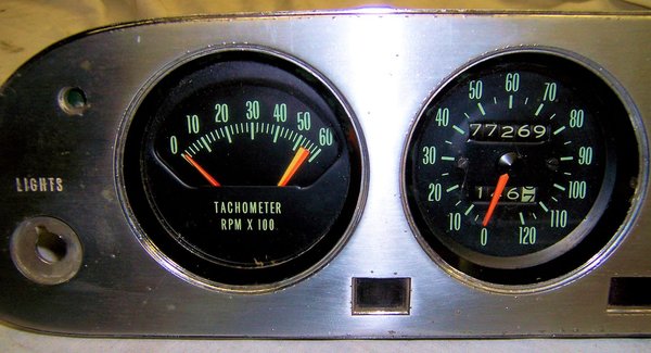 Spyder Instrument Cluster (3).jpg