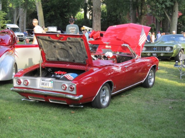 Corvair 19 Show 005 (800x600).jpg