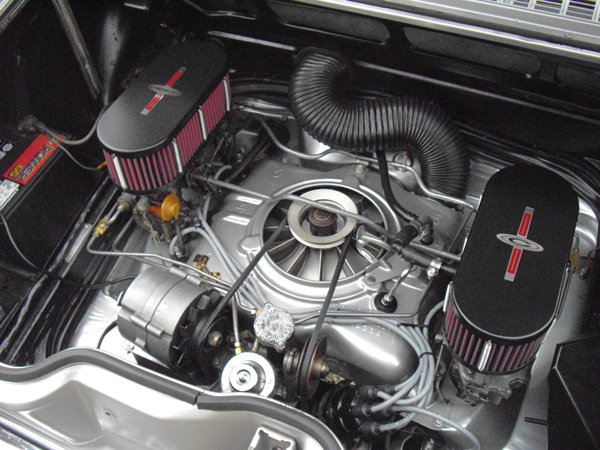 Cleanest engine compartment I've seen in a while... even the wife was impressed