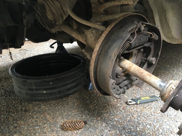 original rear brakes and axle. Bearings were badly worn.