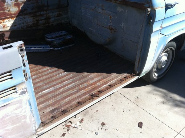 side ramp door removed... may have been remove once before because it came off fairly easy.
