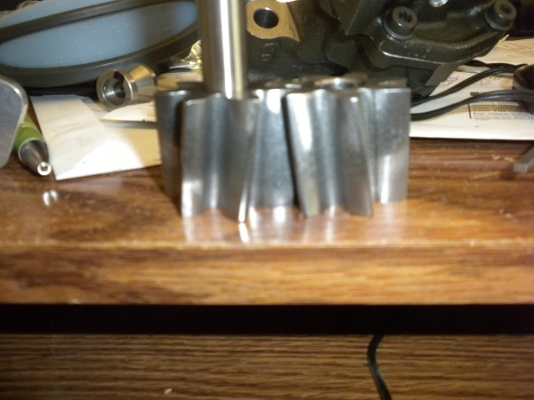 Shark tooth gears 015.JPG